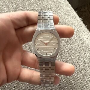 Authentic GUCCI 25H watch, 38mm